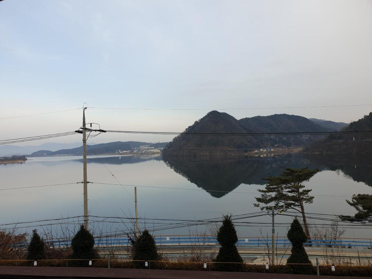 Lahoya Pension Chuncheon Exterior photo
